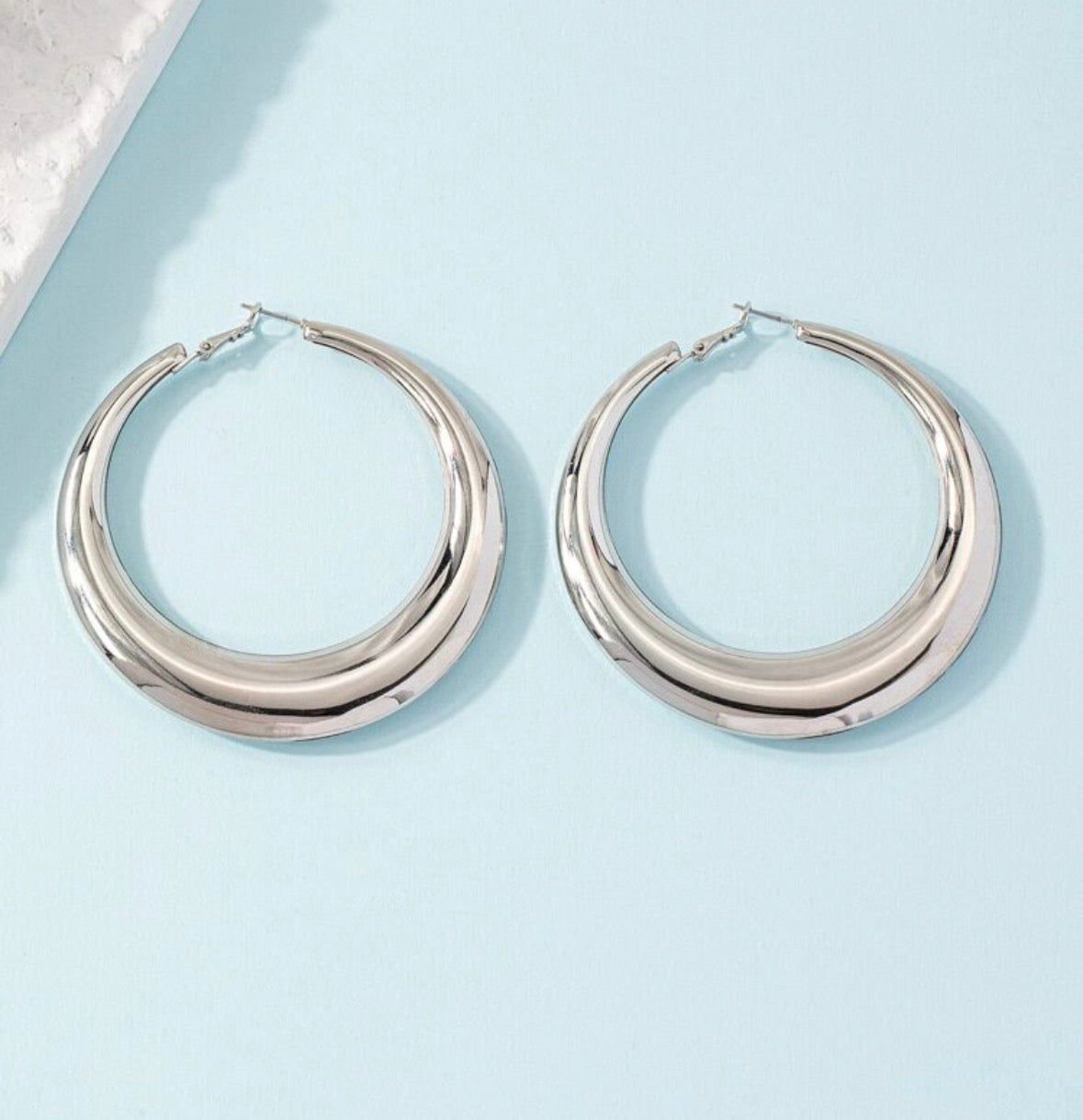 Luna Bold Hoop Earrings