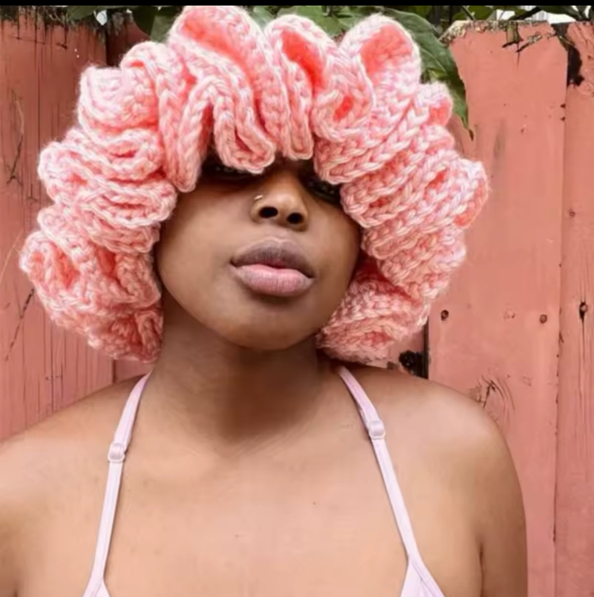 KNITTED RUFFLED HAT