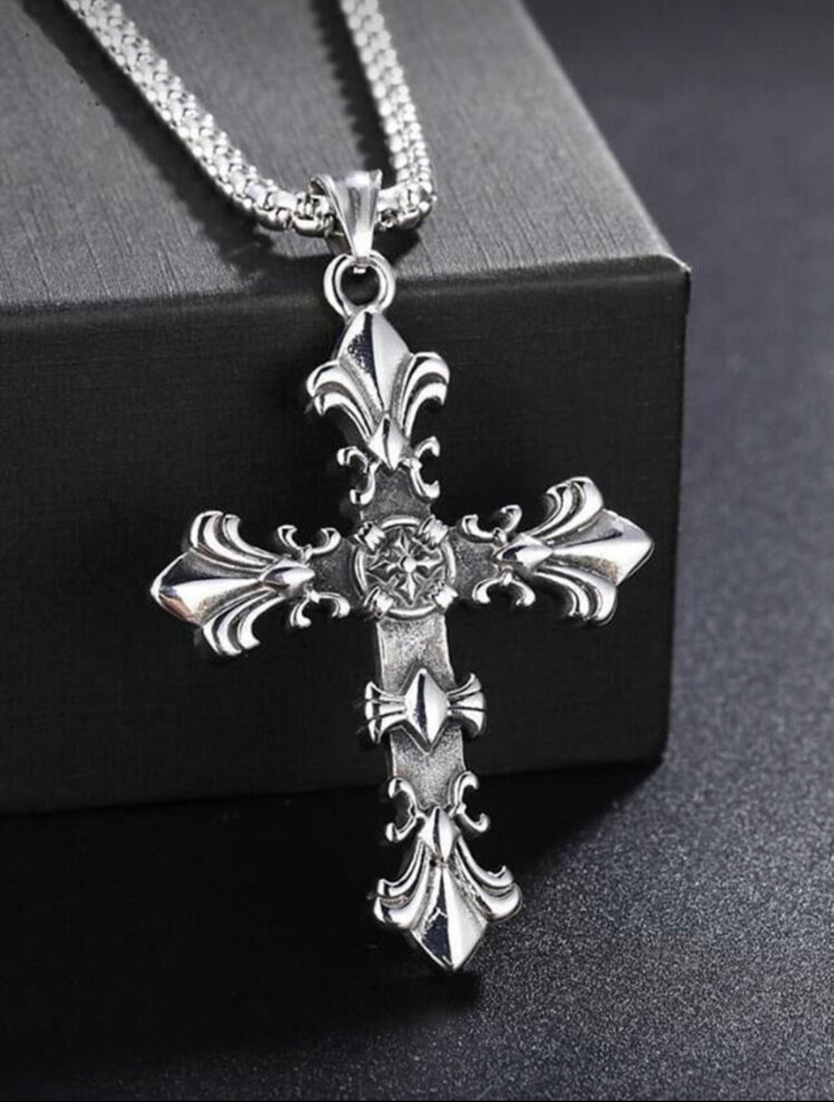 Cross Pendant Necklaces