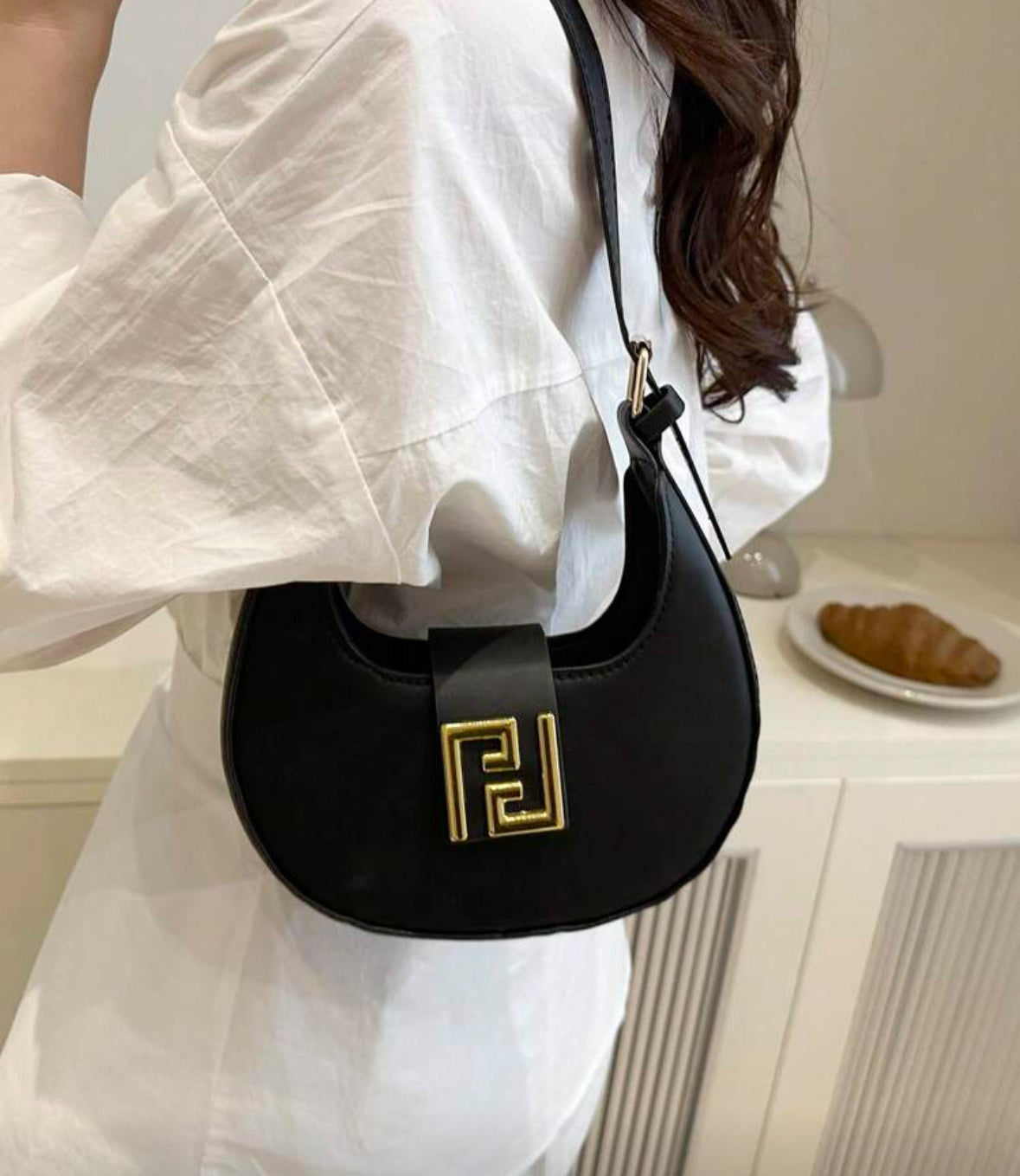 The Noir Kiss Purse