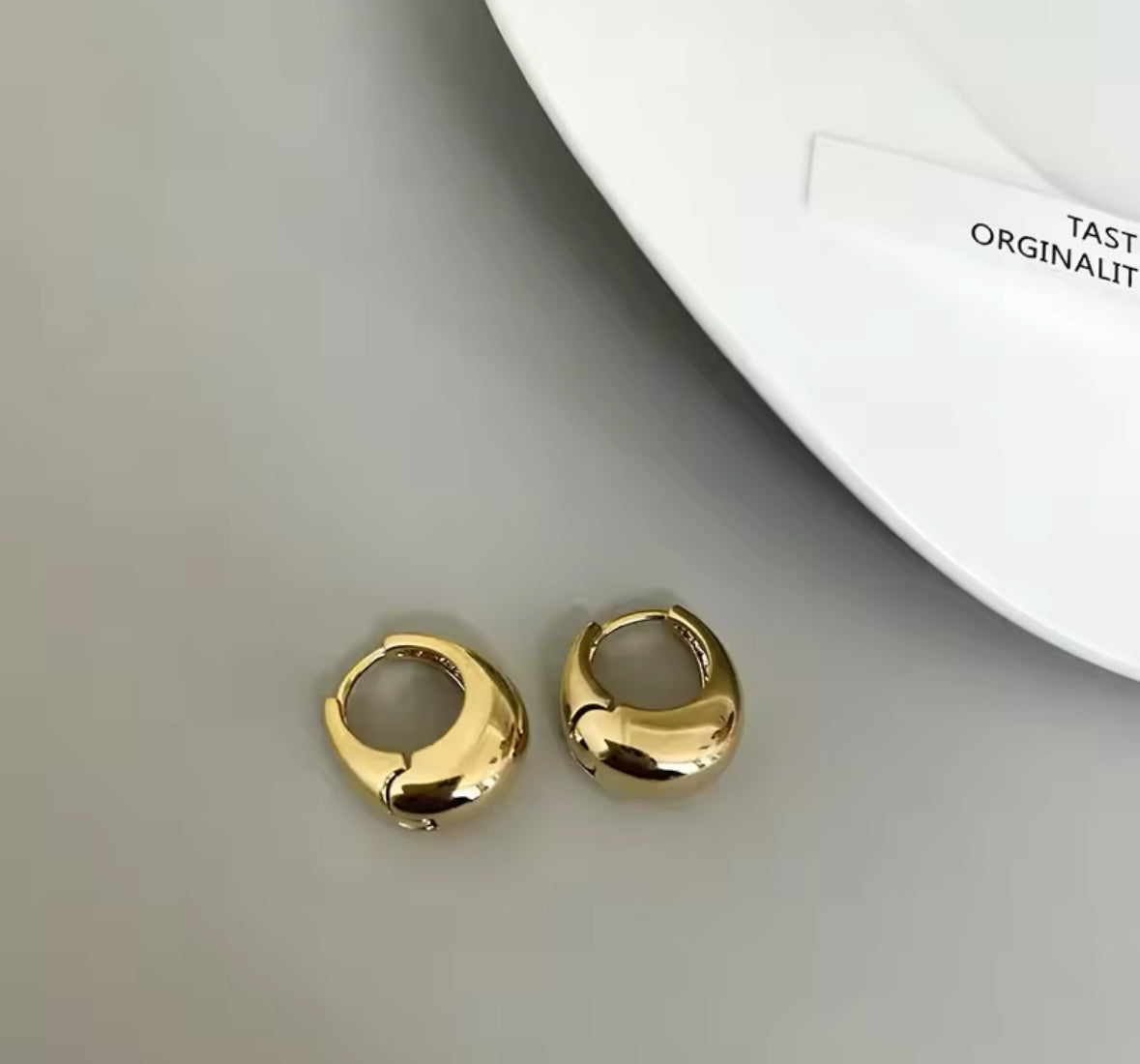KLASSIE EARRINGS