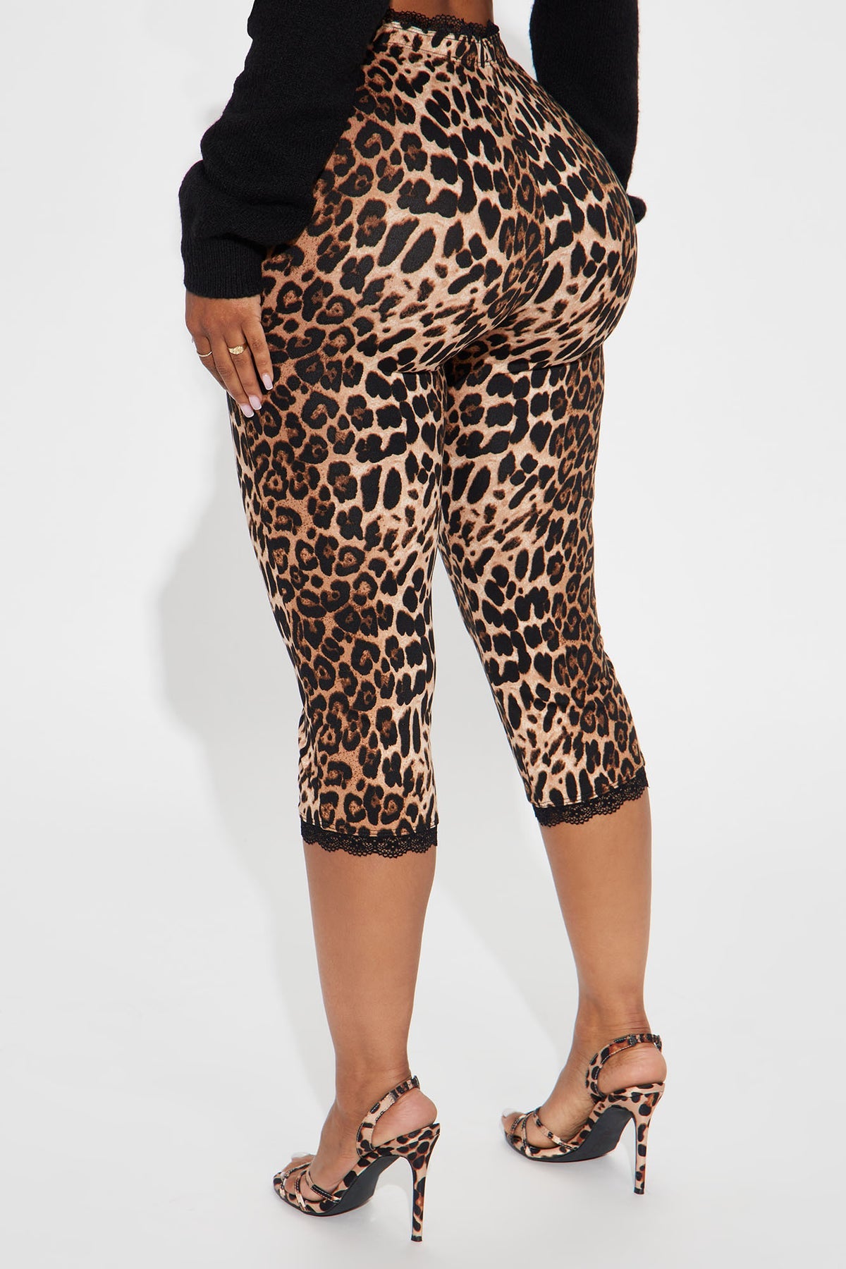 Christi Lace Trim Leopard Capri