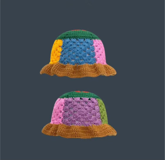 KNITTED BEANIE HAT